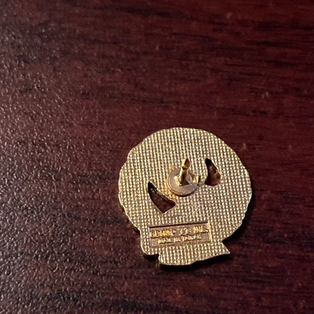 Vintage McDonald’s Ronald McDonald Christmas Wreath Employee Lapel‎ Hat Pin